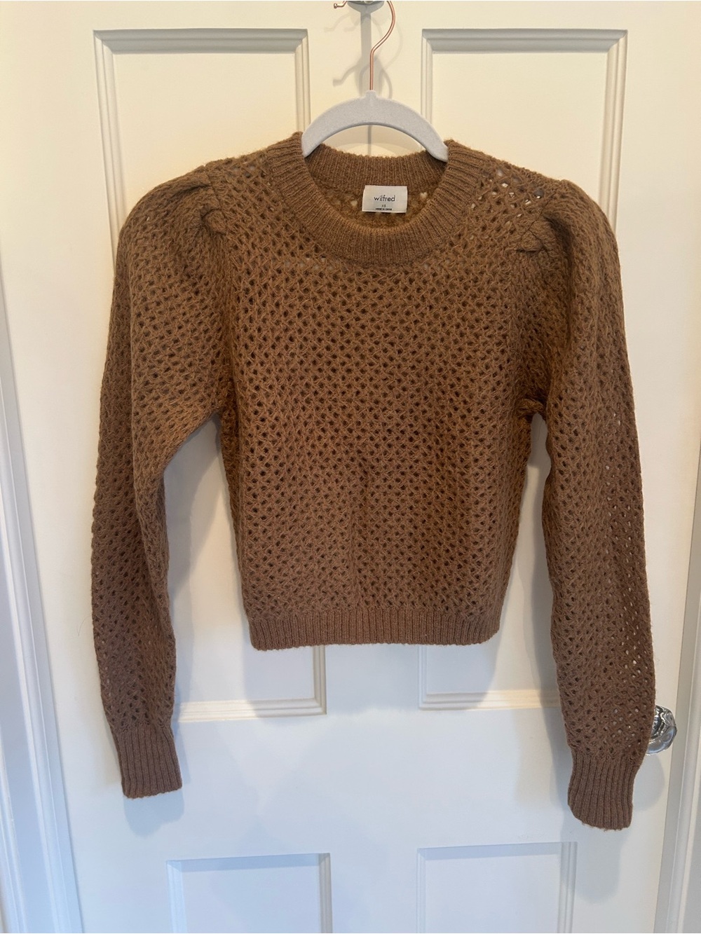 Aritzia Wilfred Open-Knit Puff-Sleeve Sweater in Camel Brown
